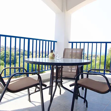 Apartamento Chloraka Park D101