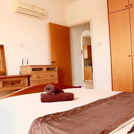 Apartamento Chloraka Park D101